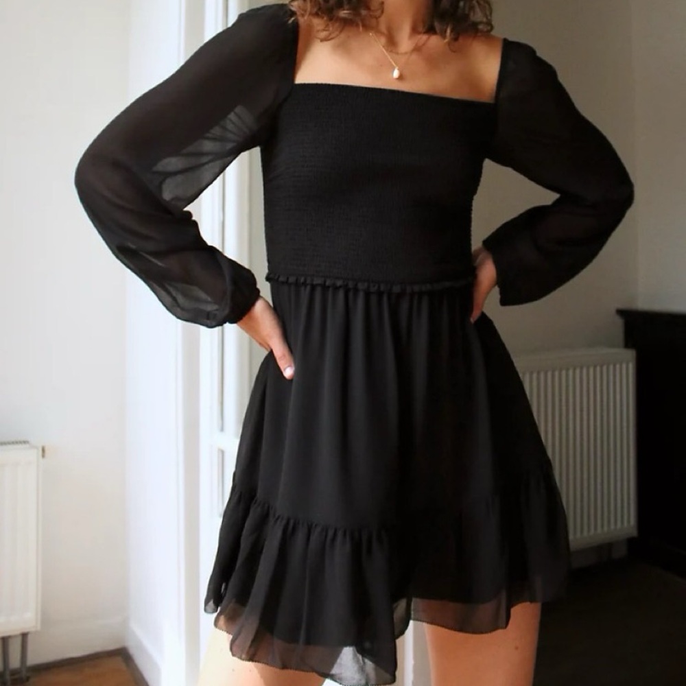 Aritzia Wilfred Temptest Smocked Chiffon Mini Dress Black | S NEW NWT